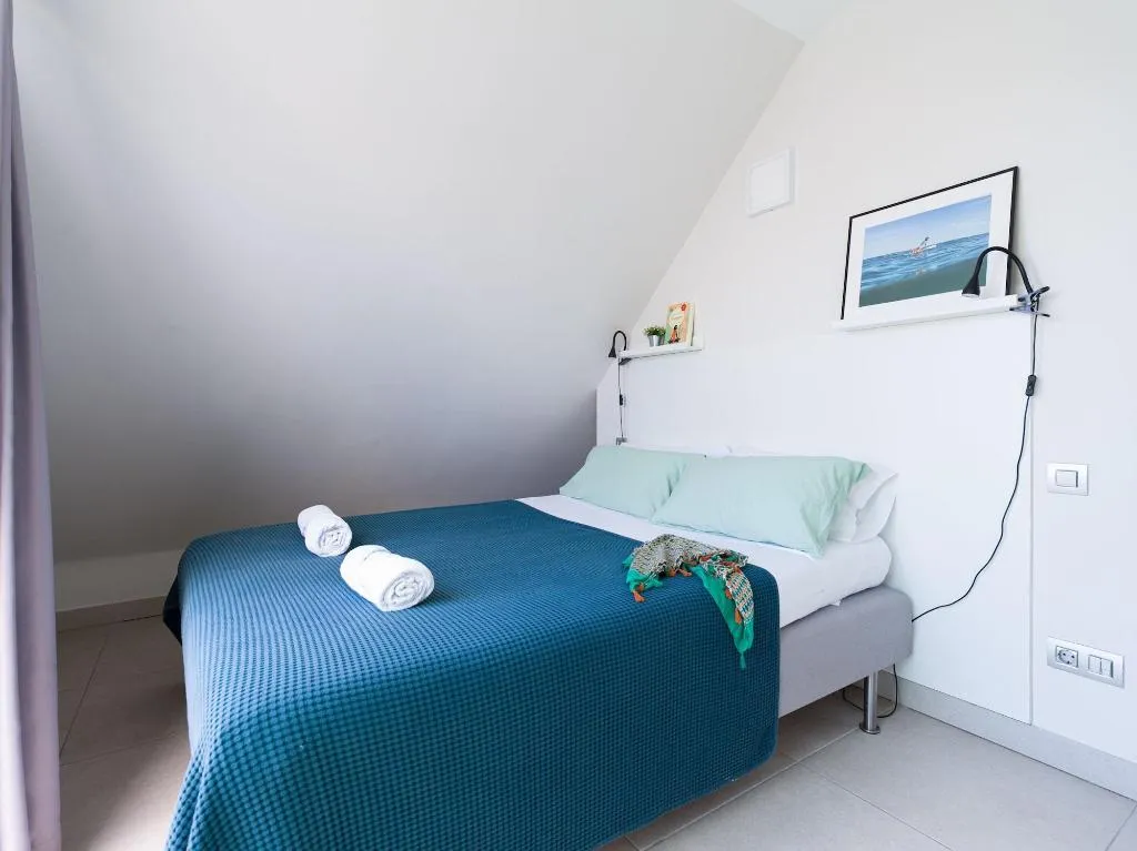 Room, Tusity Yeah, Gran Canaria