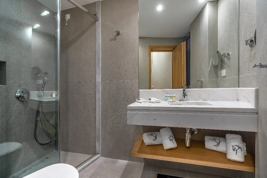 JUNIOR SUITE STANDARD Room, Glyfada Riviera Hotel, Athens