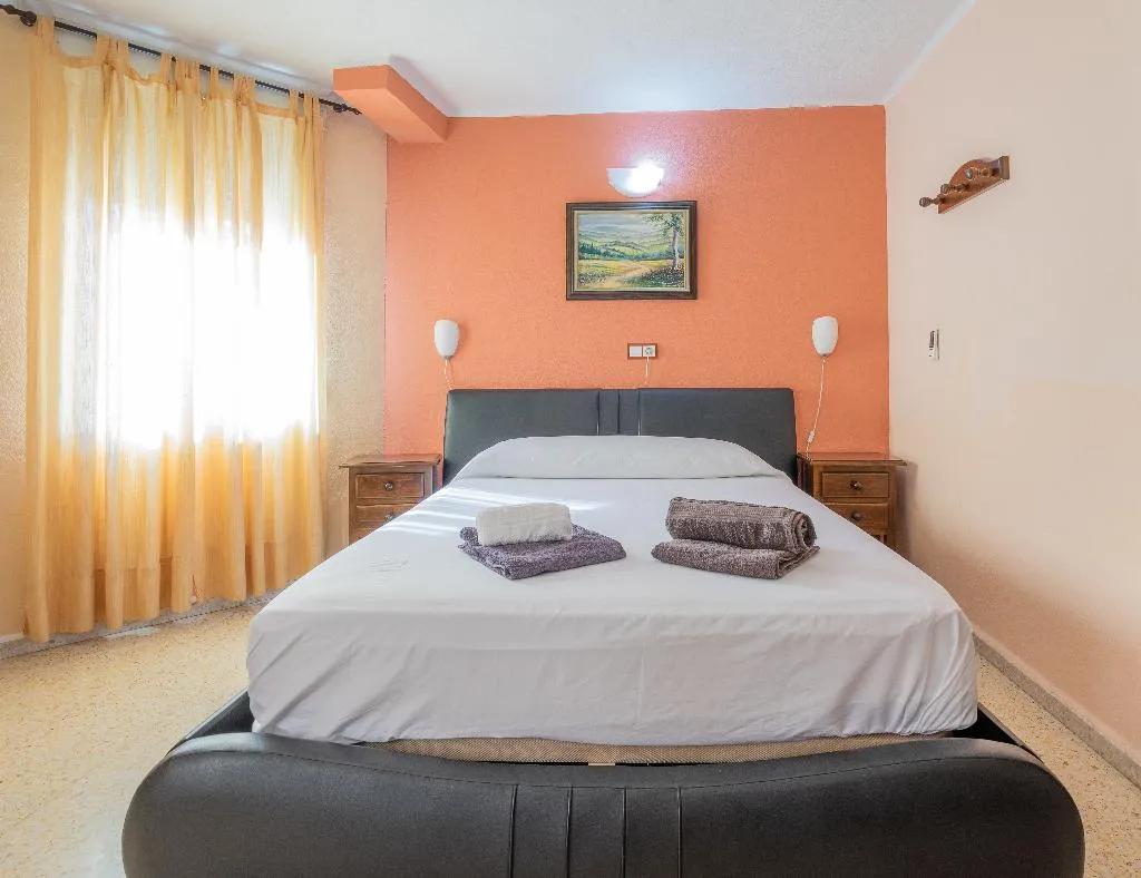 SINGLE BASIC Room, Hotel Velis, Costa Del Sol