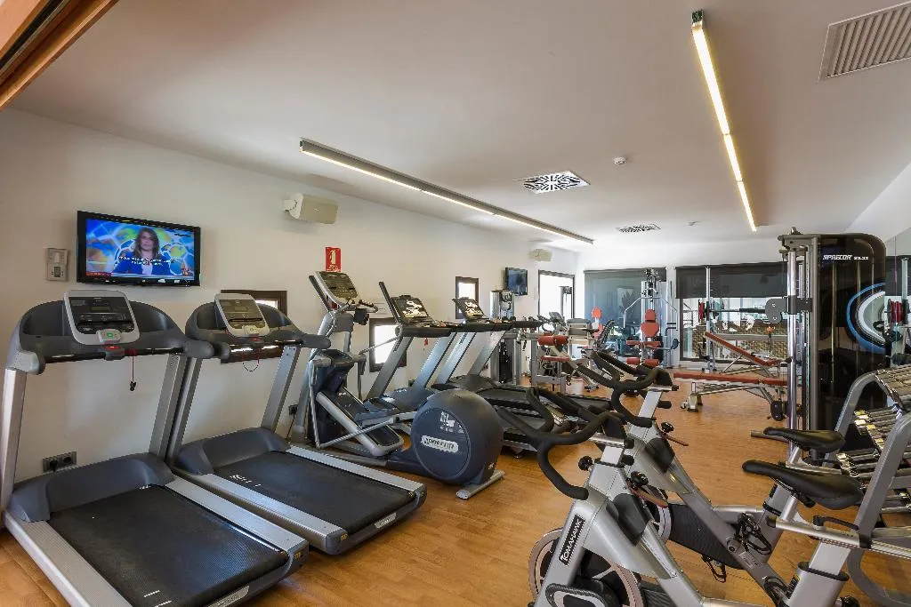 Sports and Entertainment, Grand Palladium White Island Resort & Spa, Ibiza