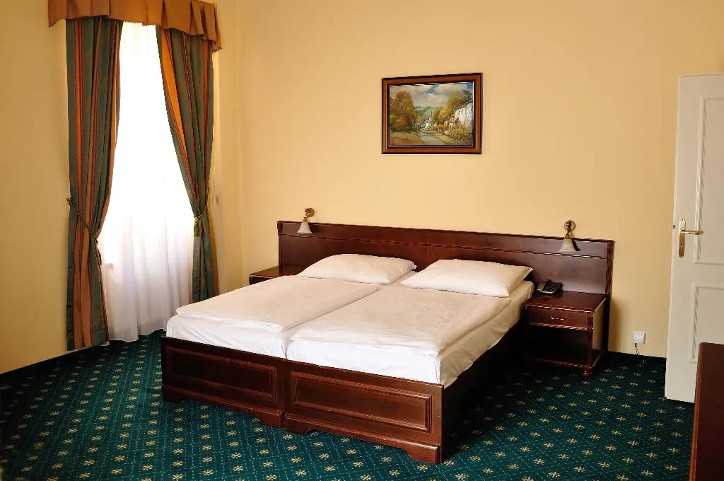 TRIPLE STANDARD Room, Certovka, Prague