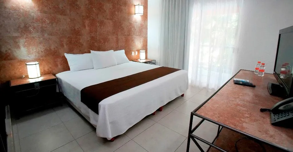 FAMILY ROOM TWO BEDROOMS ONE BATHROOM Room, Tukan Hotel Playa del Carmen, Playa Del Carmen
