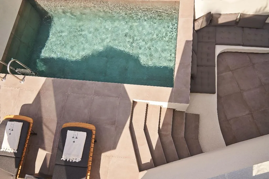 SUITE PREMIER Room, Apikia Santorini, Santorini