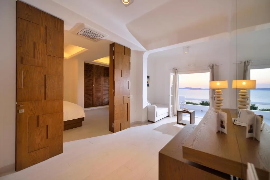 VILLA FIVE BEDROOMS WITH PRIVATE POOL Room, Saint John Hotel Villas & Spa, Mykonos