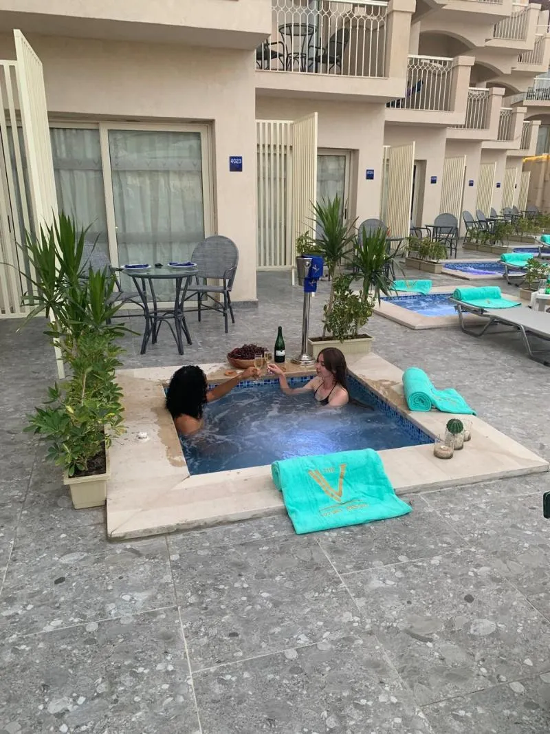 DOUBLE DELUXE WITH JACUZZI Room, The V Luxury Resort Sahl Hasheesh, Red Sea Riviera