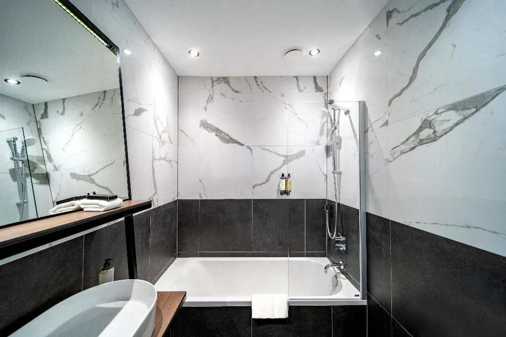 TWIN CANAL VIEW Room, Hotel Nes, Amsterdam