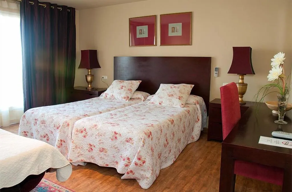 Room, Hostal Tres Soles, Costa Del Sol