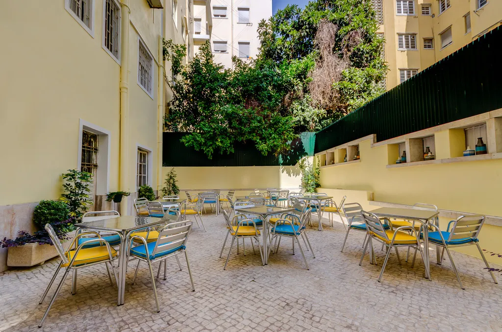 Terrace, Hotel Avenida Park, Lisbon
