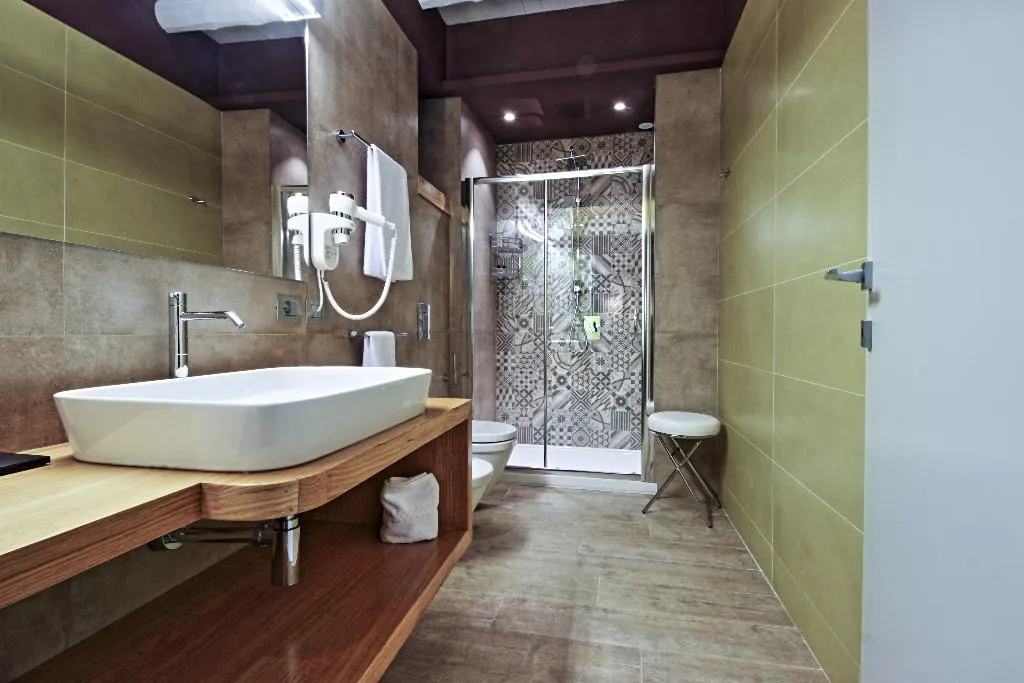 QUADRUPLE STANDARD Room, Notti O'Tunn, Palermo