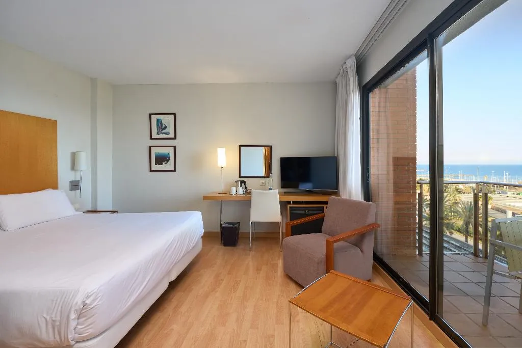 DOUBLE SINGLE USE SUPERIOR WITH BALCONY Room, Catalonia Barcelona Beach, Barcelona