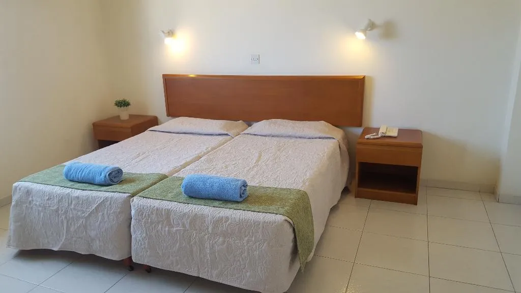 STUDIO STANDARD Room, Mandalena Hotel Apts, Cyprus