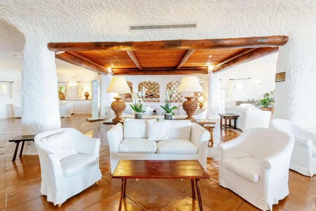 Lobby, Hotel Pitrizza, Olbia