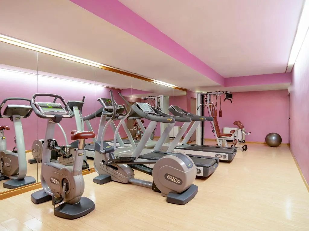 Sports and Entertainment, Mercure Roma West, Rome
