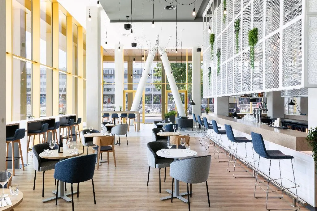 Restaurant, Holiday Inn Express Amsterdam - North Riverside, Amsterdam