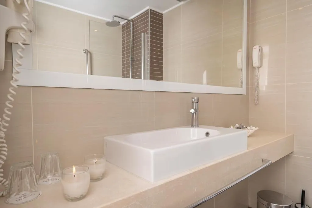 SINGLE STANDARD Room, Art Hotel Debono, Corfu
