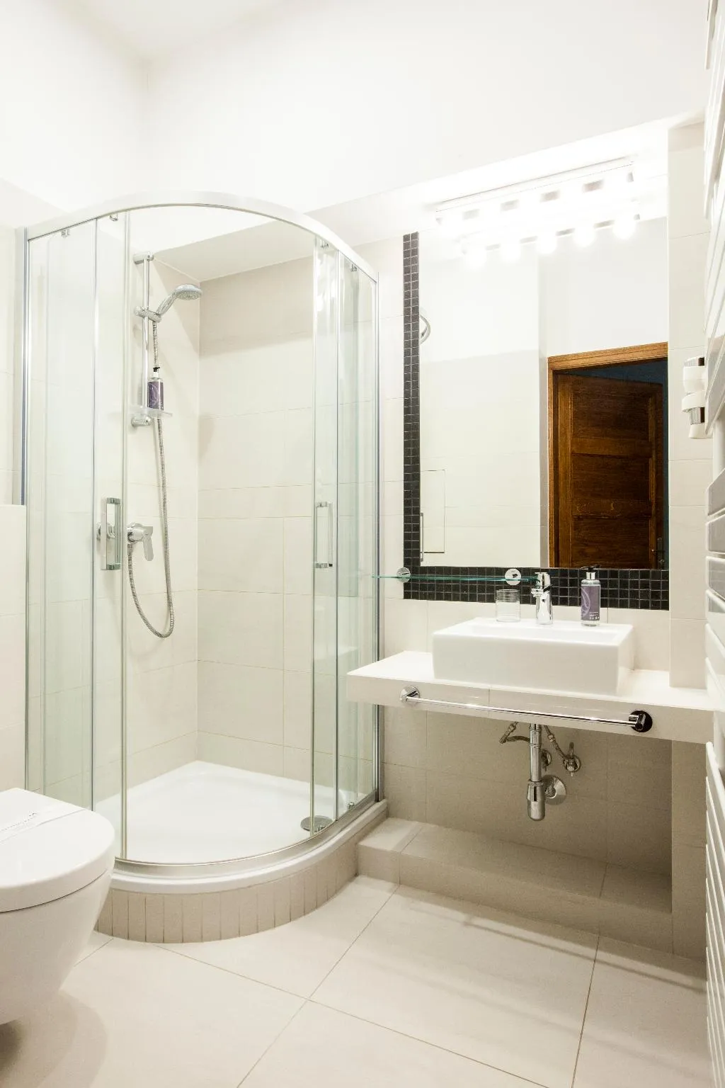 APARTMENT ONE BED Room, Portal House Apartments, Krakow
