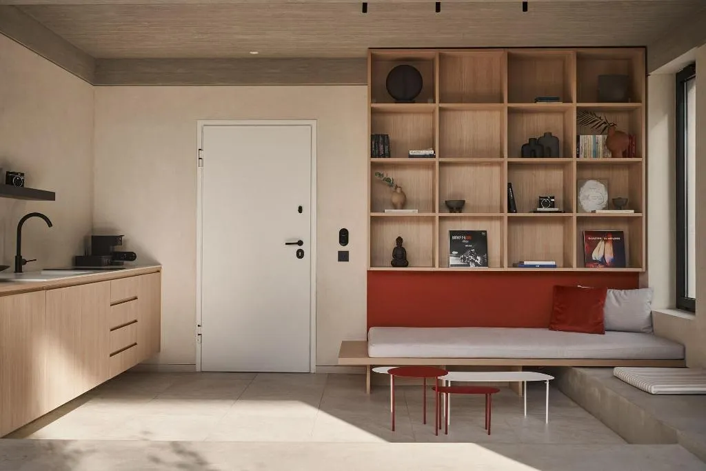 Room, Newel Psychiko, Athens