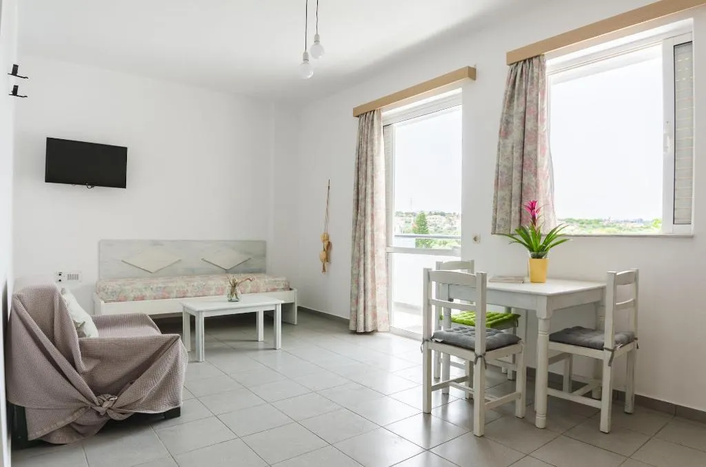 Room, Happiness Apartments, Crete