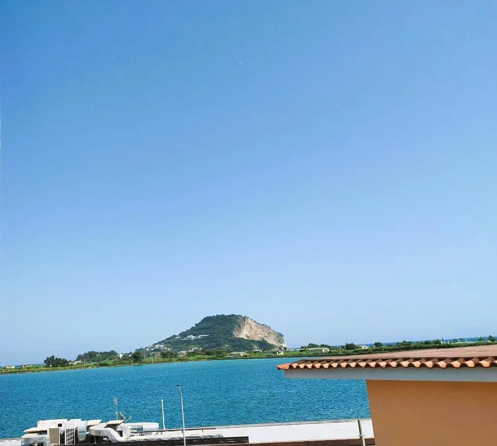 General view, Happyrooms, Naples