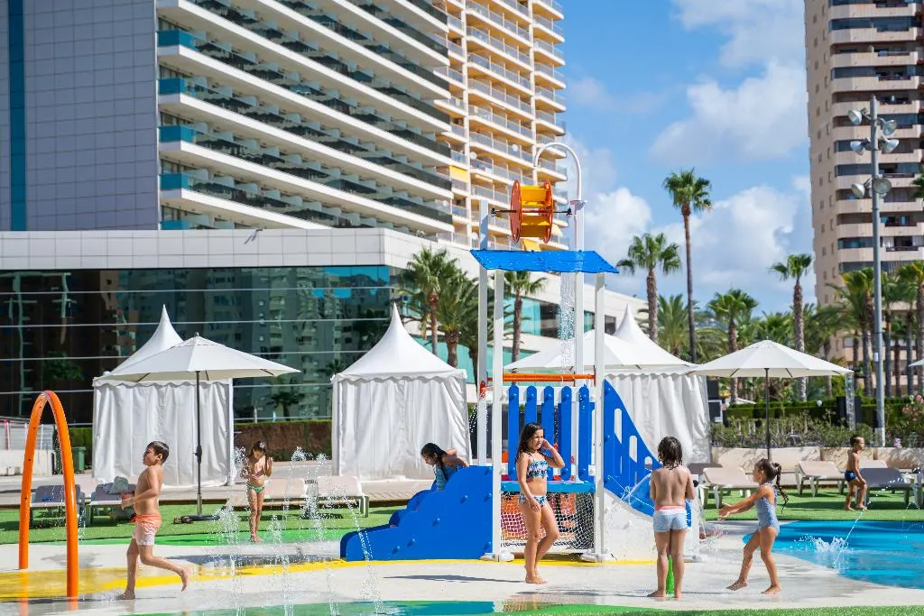 Sports and Entertainment, AR Diamante Beach Spa & Convention Centre, Costa Blanca