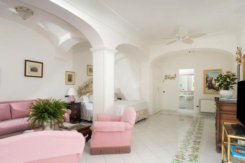 Lobby, Villa Brunella, Naples