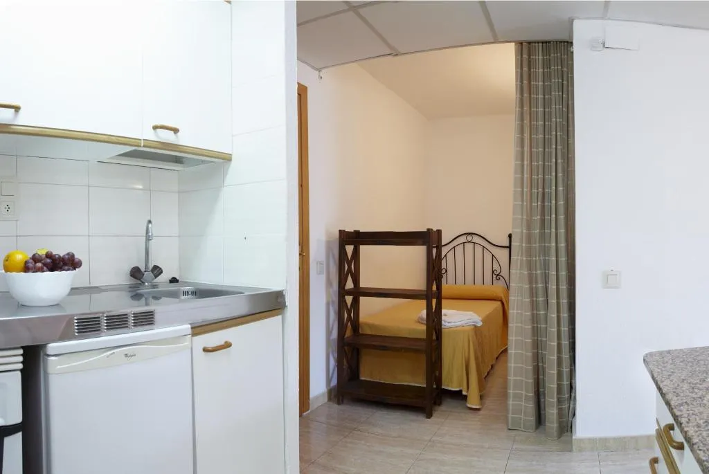APARTMENT CAPACITY 2 ONE BEDROOM Room, Catalonia Gardens, Costa Dorada