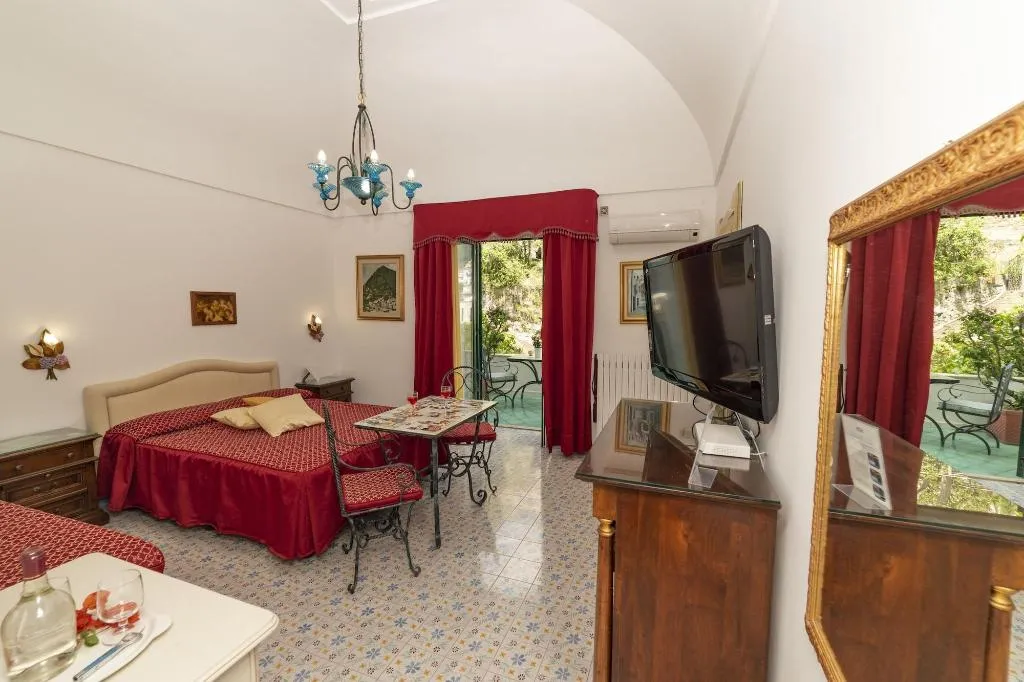 Room, Casa Teresa, Naples