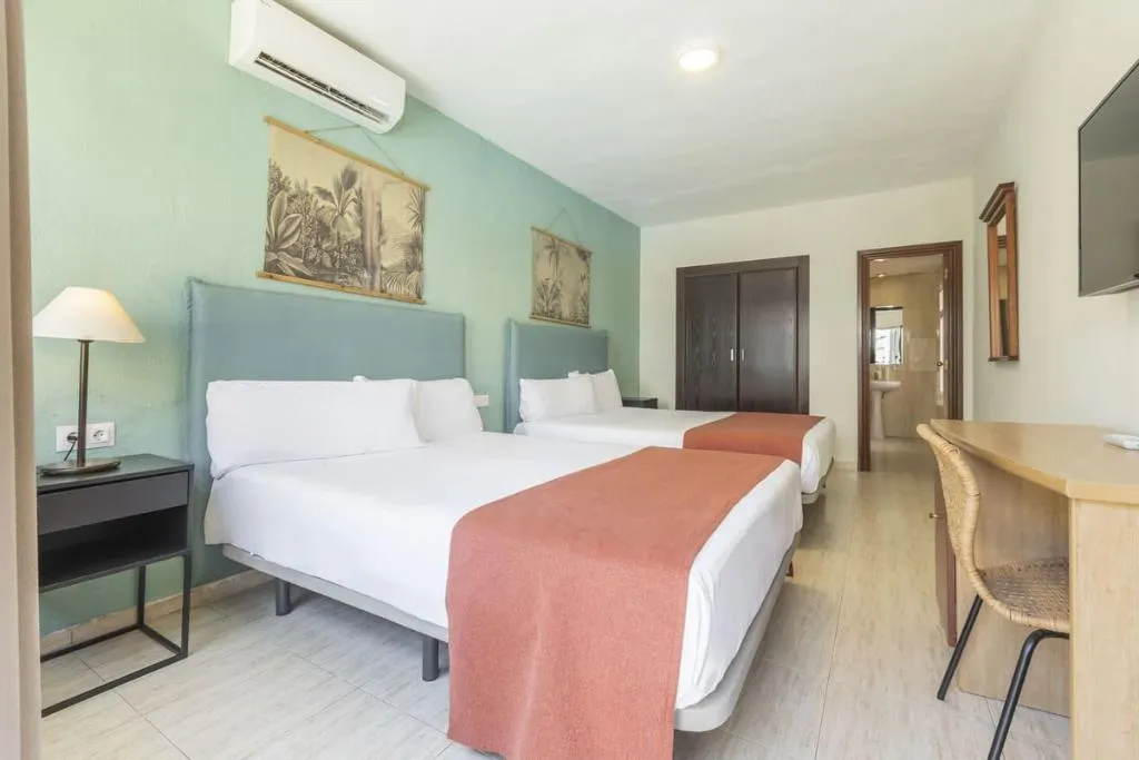 Double or Twin STANDARD Room, Moon Dreams Fuengirola, Costa Del Sol