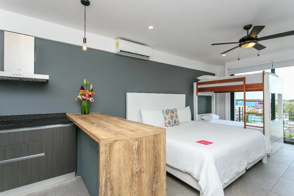 STUDIO CAPACITY 3 Room, Studio 30, Playa Del Carmen