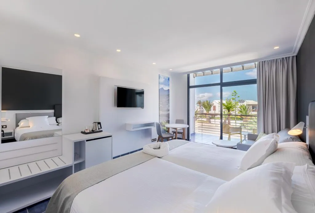 Double or Twin SEA VIEW Room, Hotel LIVVO Mirador Papagayo, Lanzarote