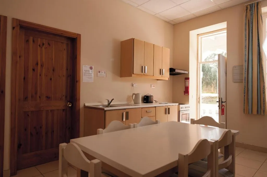 Room, Sprachcaffe International Aparthotel Pembroke, Malta