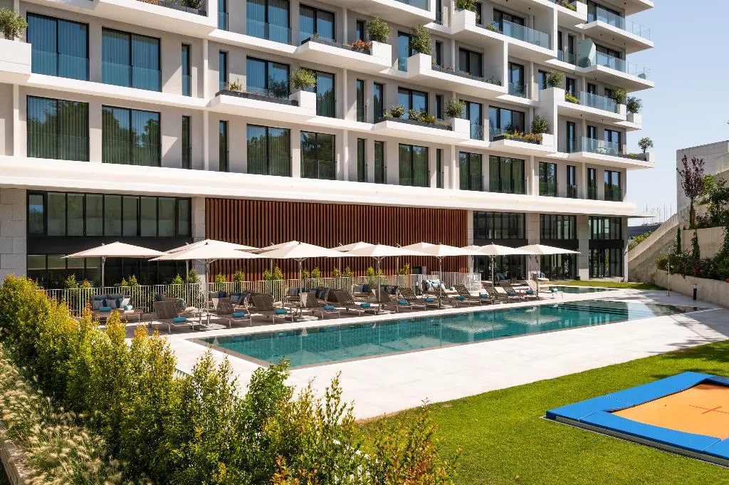 Pool, Martinhal Lisbon Oriente, Lisbon
