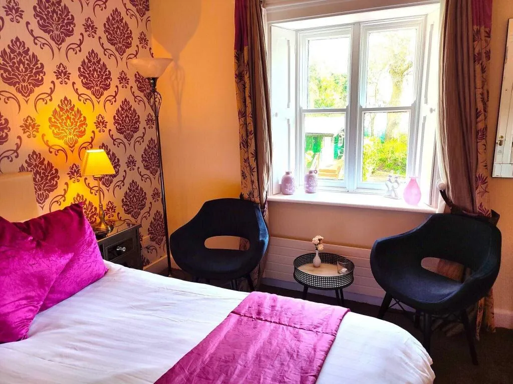 Room, Robin Hill House, Cork