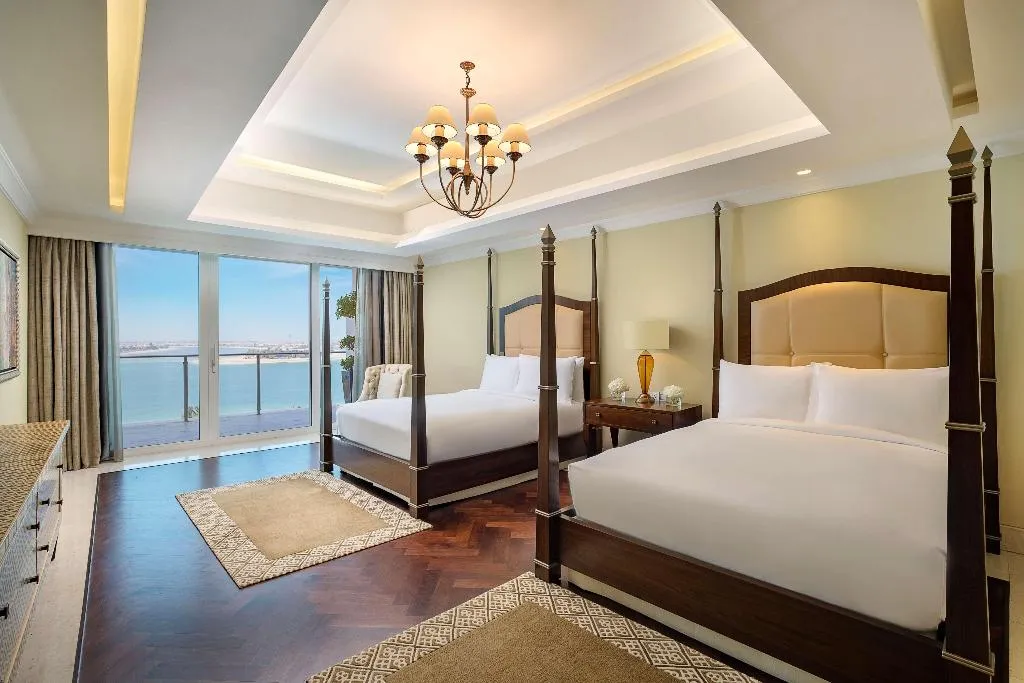 SUITE STANDARD Room, Waldorf Astoria Dubai Palm Jumeirah, Dubai