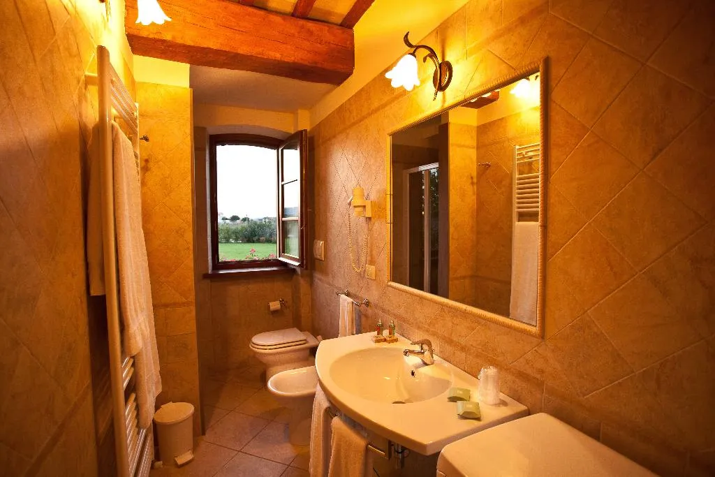 APARTMENT STANDARD Room, Agriturismo Le Rondini Di Francesco Di Assisi, Perugia