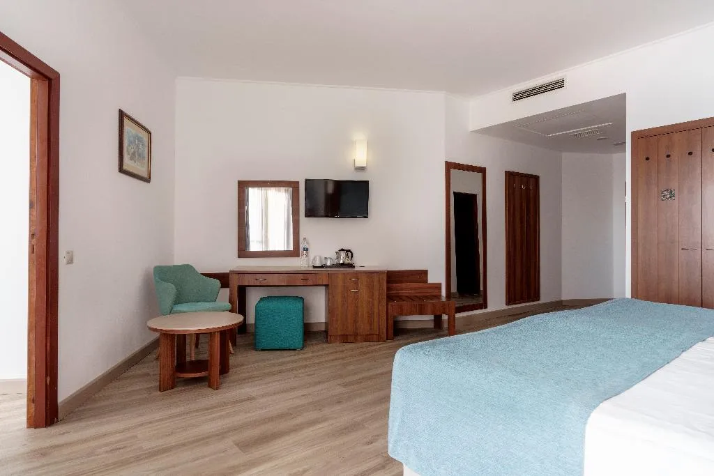 FAMILY ROOM STANDARD Room, Alua Helios Bay, Bourgas