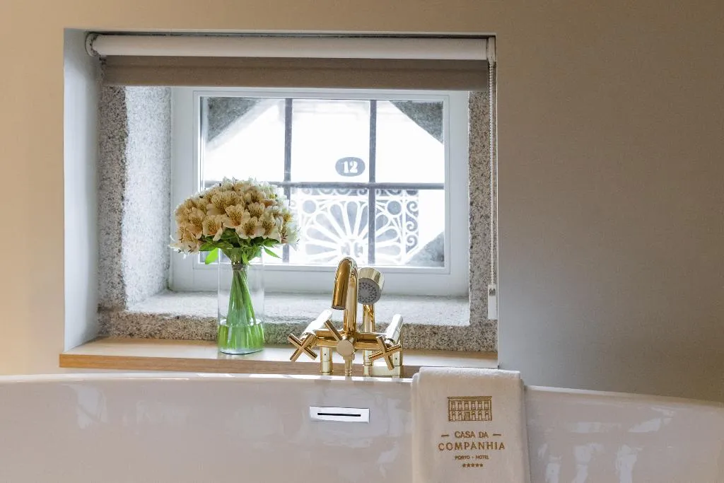 SUITE KING BED ONE BEDROOM  Room, Vignette Collection  Casa da Companhia, Porto