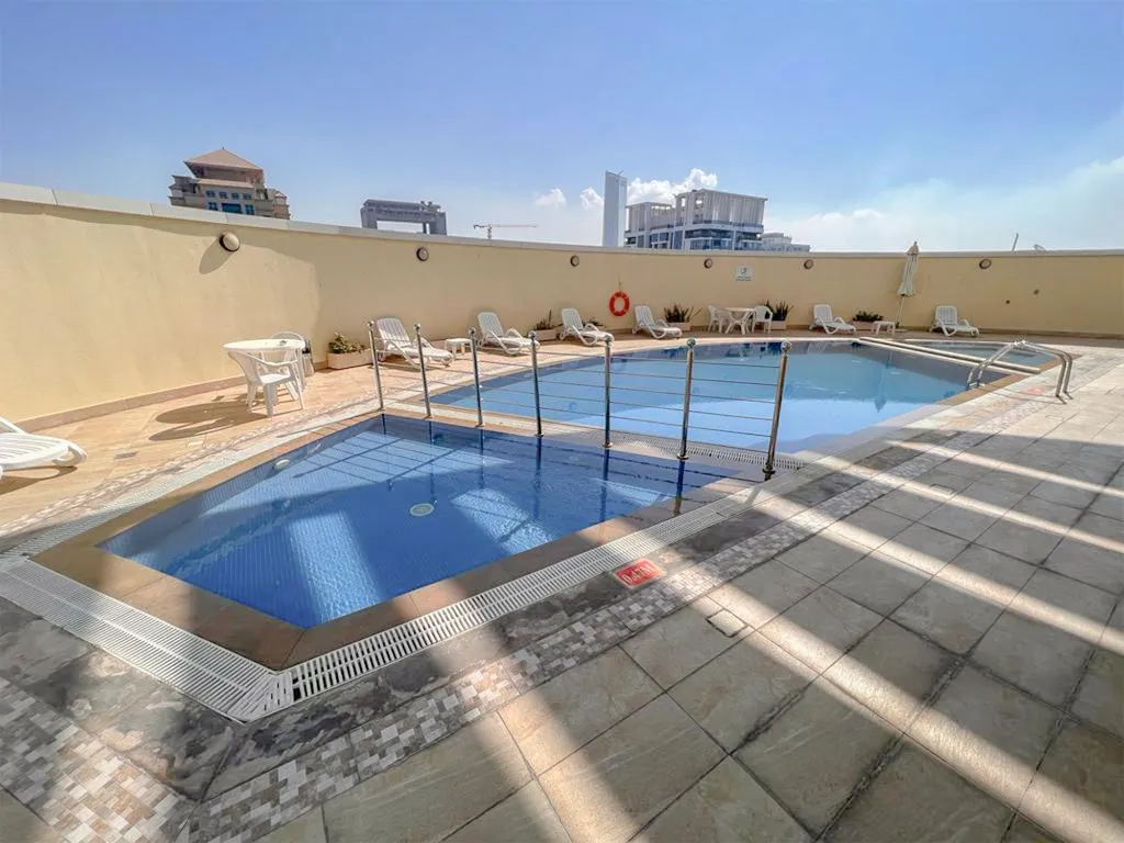 Pool, Goldcrest Executive, Dubai