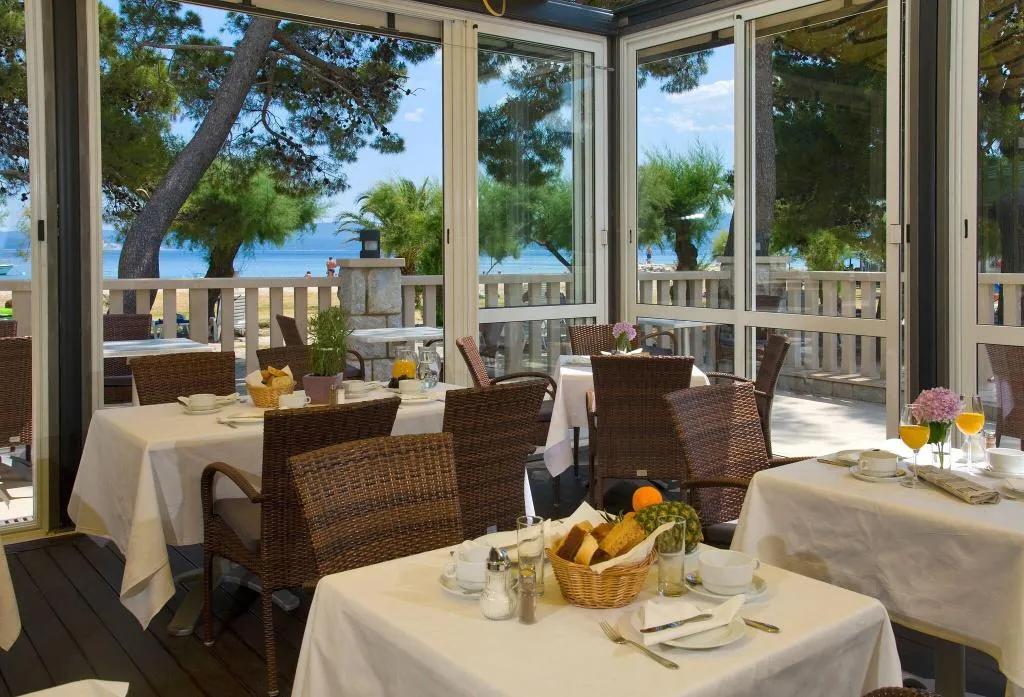 Restaurant, Plaza Omis, Split