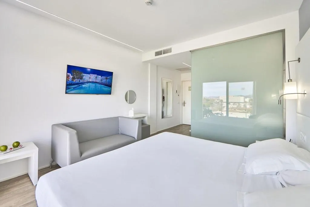 DOUBLE DELUXE Room, Astoria Playa, Majorca