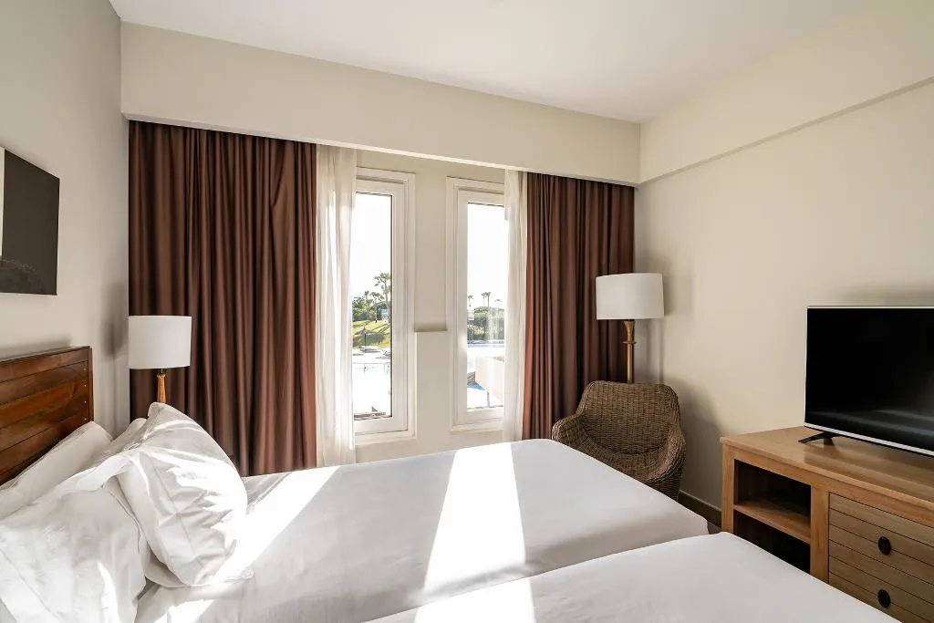 JUNIOR SUITE WITH PRIVATE POOL Room, Vincci Costa Golf, Costa De La Luz