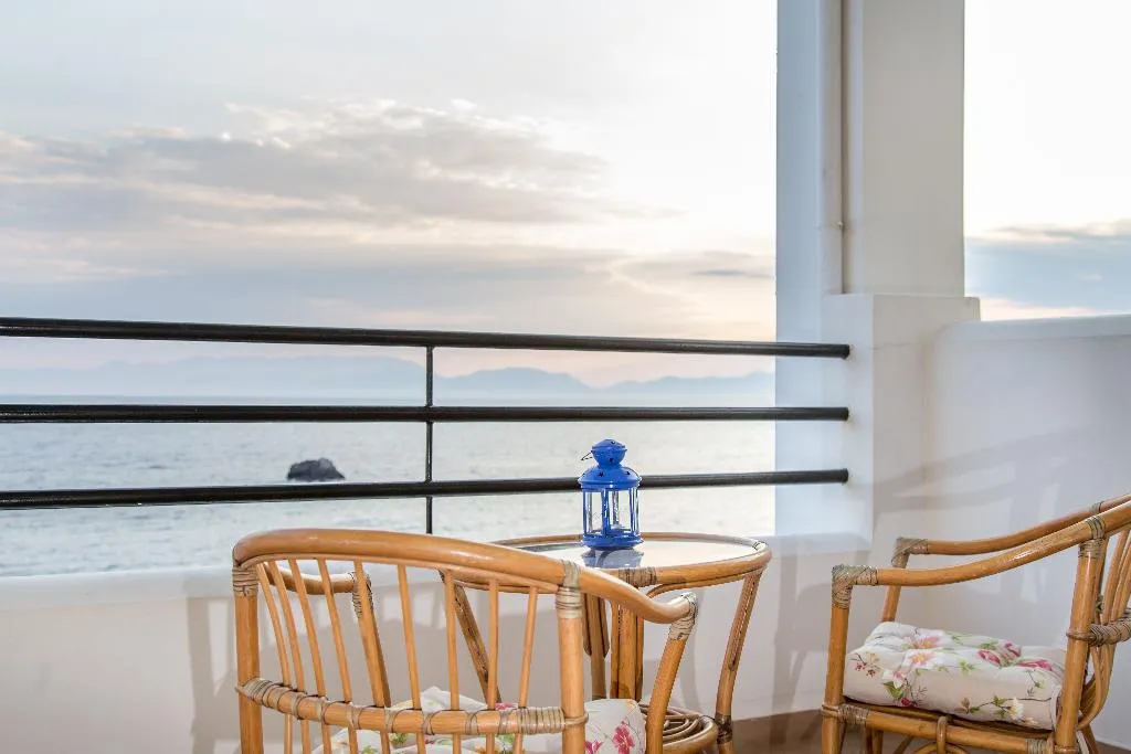 STUDIO SUPERIOR CAPACITY 2 Room, Elea Mare by GHH, Kalamata