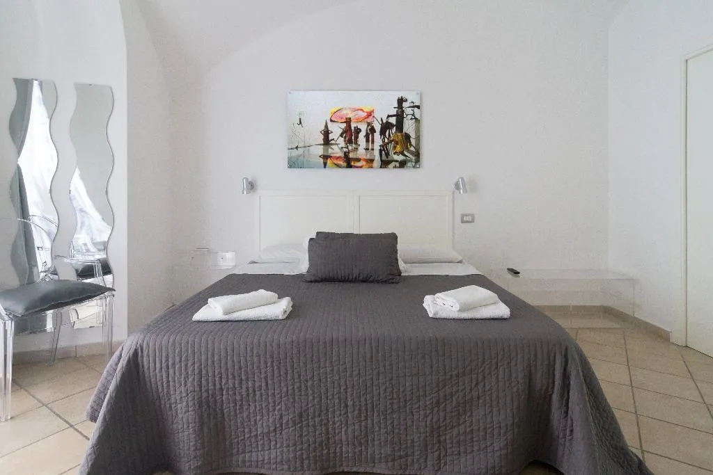 DOUBLE SUPERIOR WITH BALCONY Room, Maison Du La Rua, Naples
