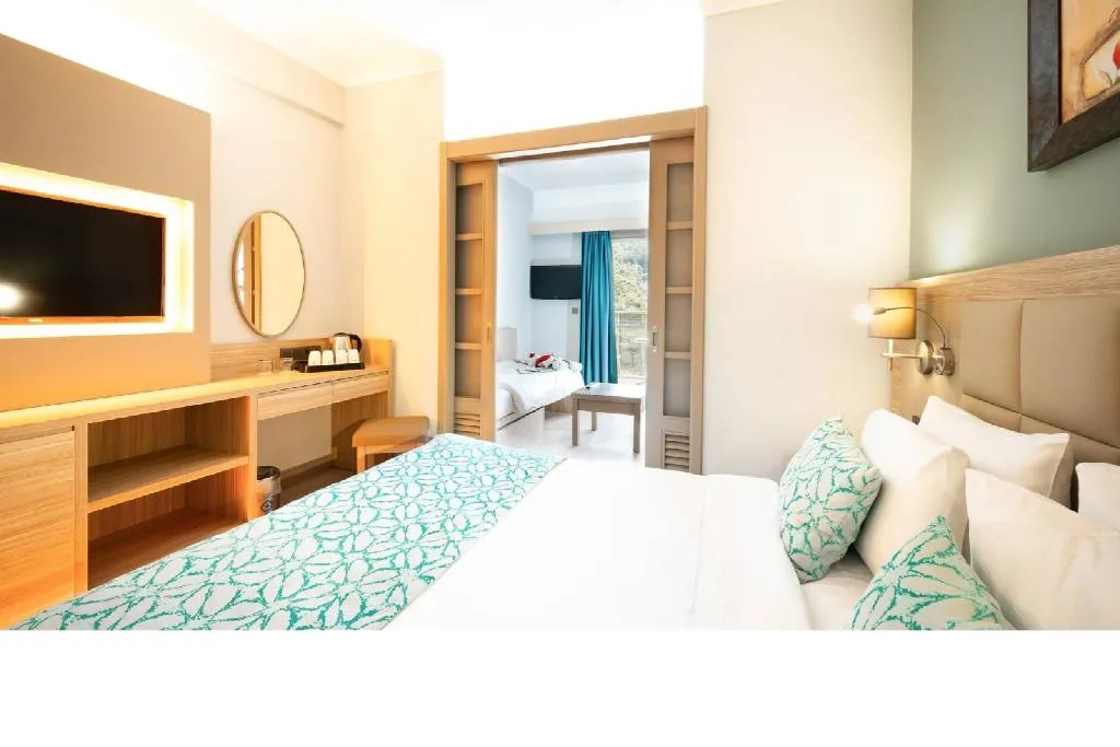 FAMILY ROOM SUPERIOR Room, Aqua Fantasy Aquapark Hotel & Spa, Izmir