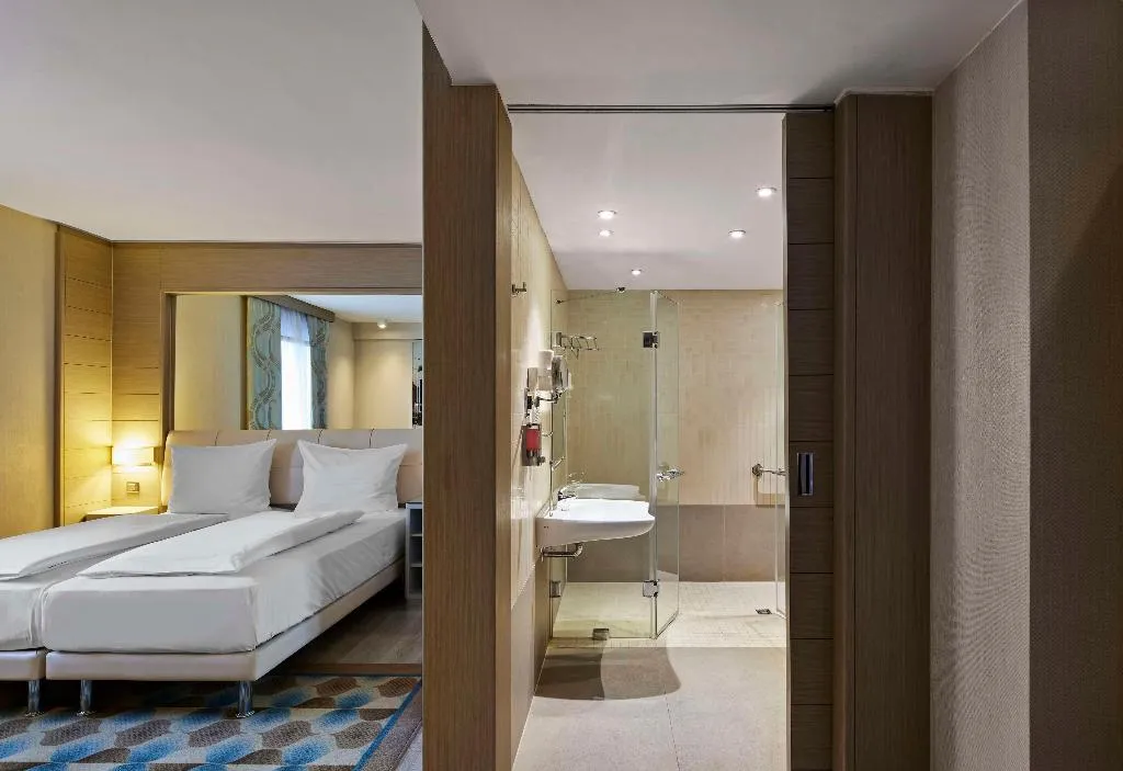 Room, Titanic Comfort Mitte, Berlin