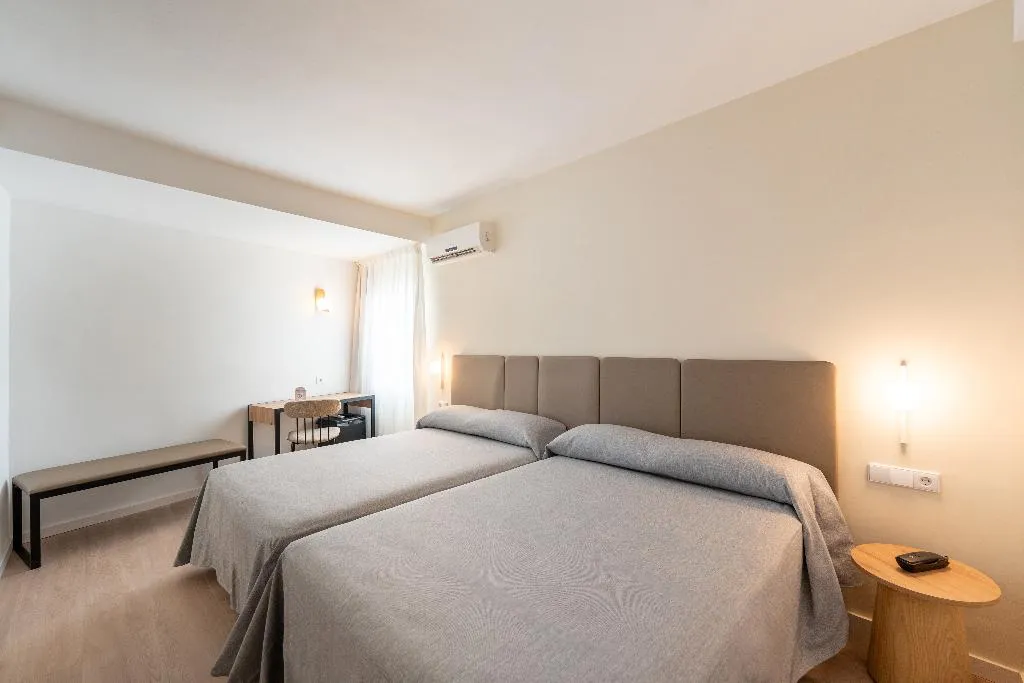 QUADRUPLE SUPERIOR Room, RH Sol, Costa Blanca