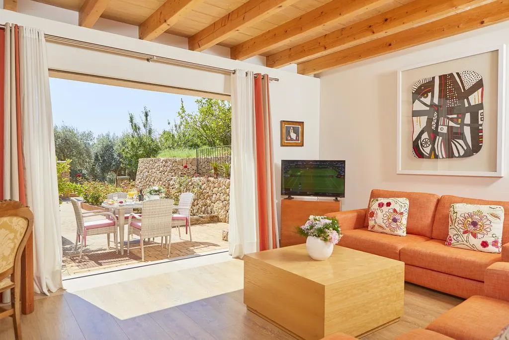 JUNIOR SUITE STANDARD Room, Hotel Rural S'Olivaret, Majorca