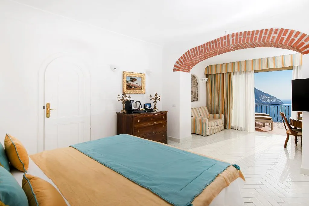 SUITE SEA VIEW WITH TERRACE Room, Le Agavi hotel, Naples