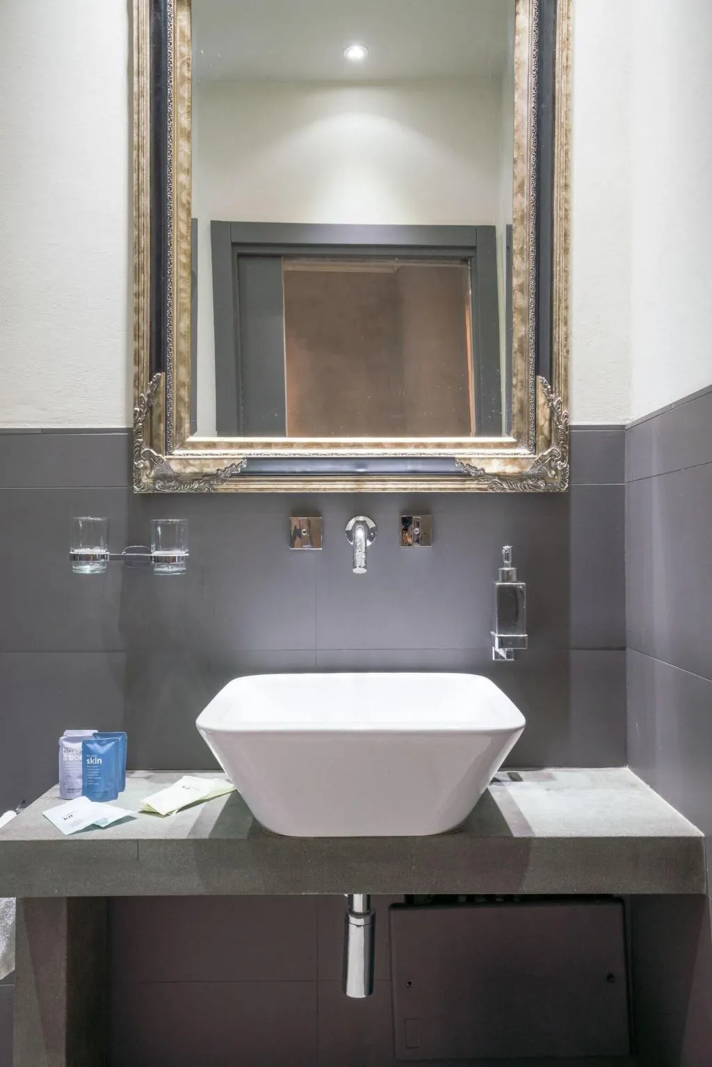 Room, Le Camere dei Conti, Florence