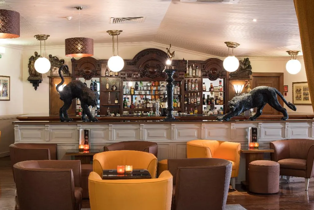 Bar, Vila Gale Estoril, Lisbon